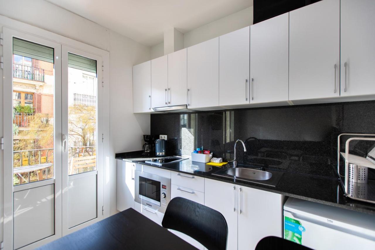 Nice Apartment In Gracia - Torrent De L'Olla Apartment *